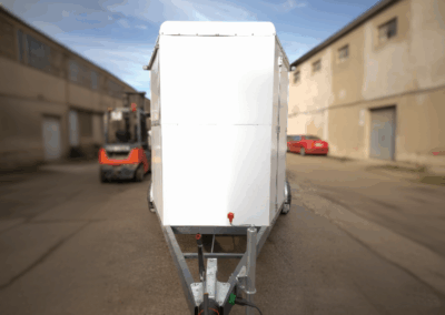 vista trasera foodtruck sin rotular