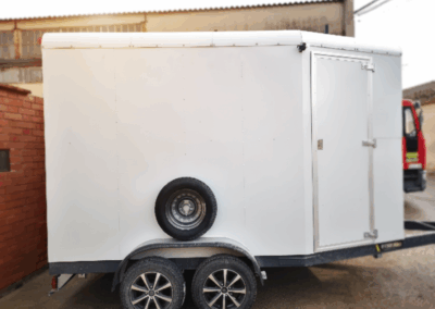 vista lateral foodtruck sin rotular